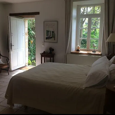 D'hotes A Mignaloux-beauvoir- Le Thil Миньялу-Бовуар