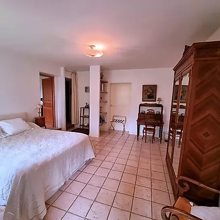 D'hotes A Mignaloux-beauvoir- Le Thil 3*