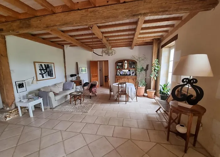 Bed & Breakfast D'hotes A Mignaloux-beauvoir- Le Thil 3*